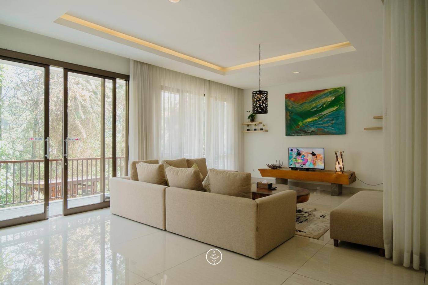 Hikari Hill View Villa 7 Bedrooms With A Private Swimming Pool And Billiard Bandung Eksteriør bilde