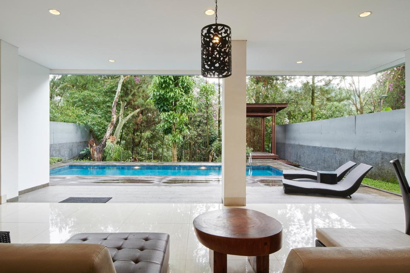 Hikari Hill View Villa 7 Bedrooms With A Private Swimming Pool And Billiard Bandung Eksteriør bilde