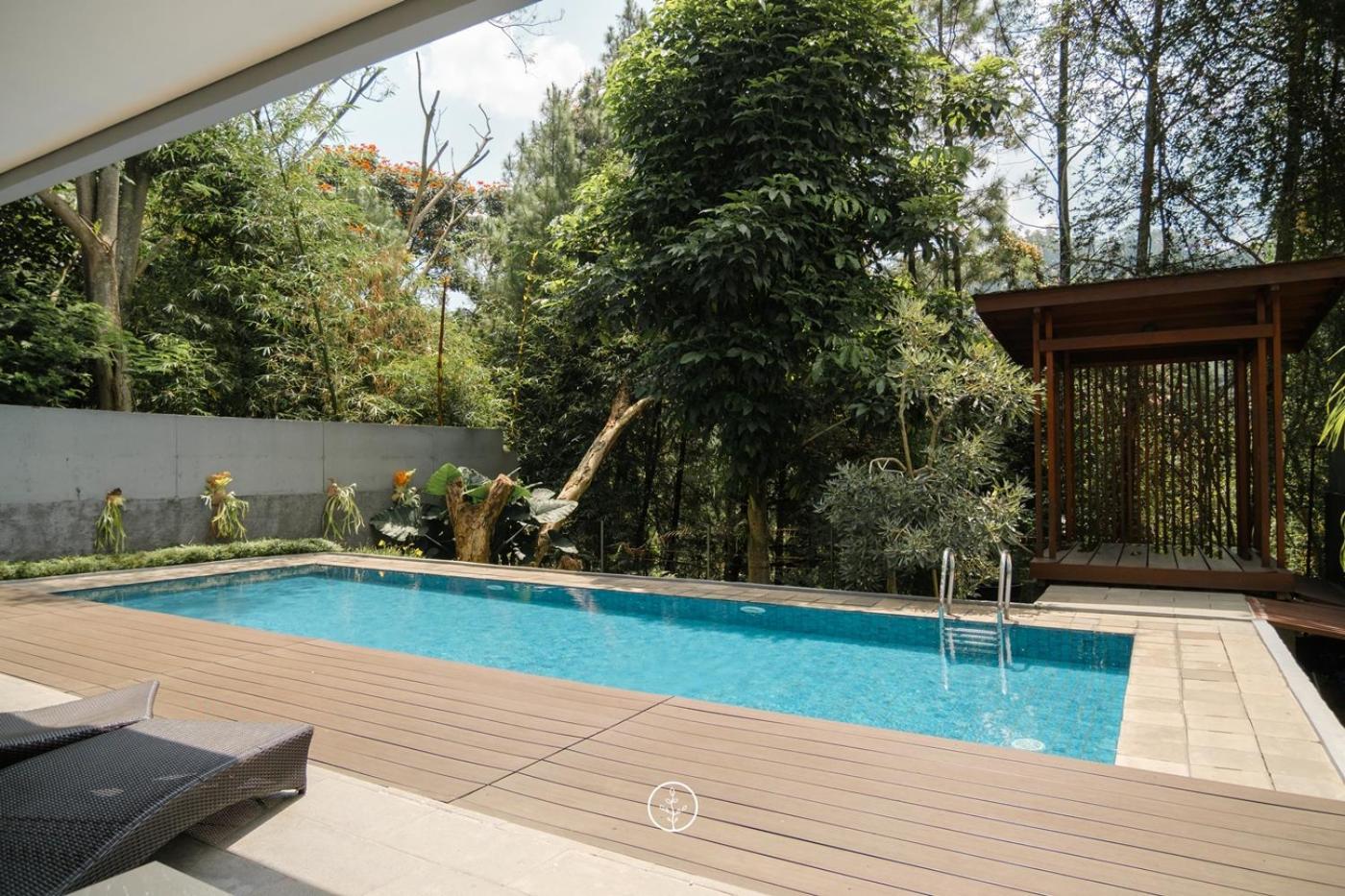 Hikari Hill View Villa 7 Bedrooms With A Private Swimming Pool And Billiard Bandung Eksteriør bilde